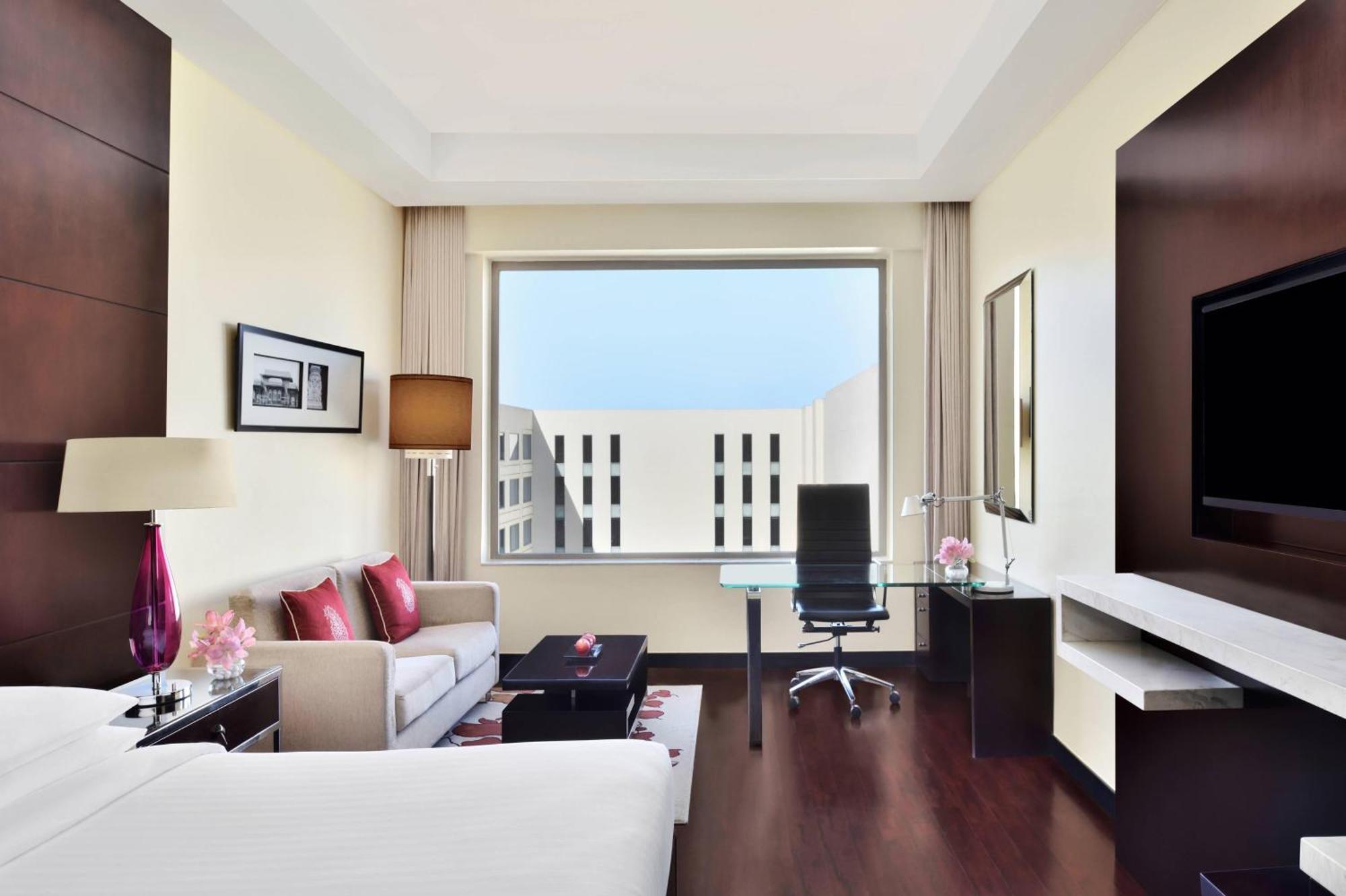 فندق جايبور ماريوت المظهر الخارجي الصورة A typical room at the hotel