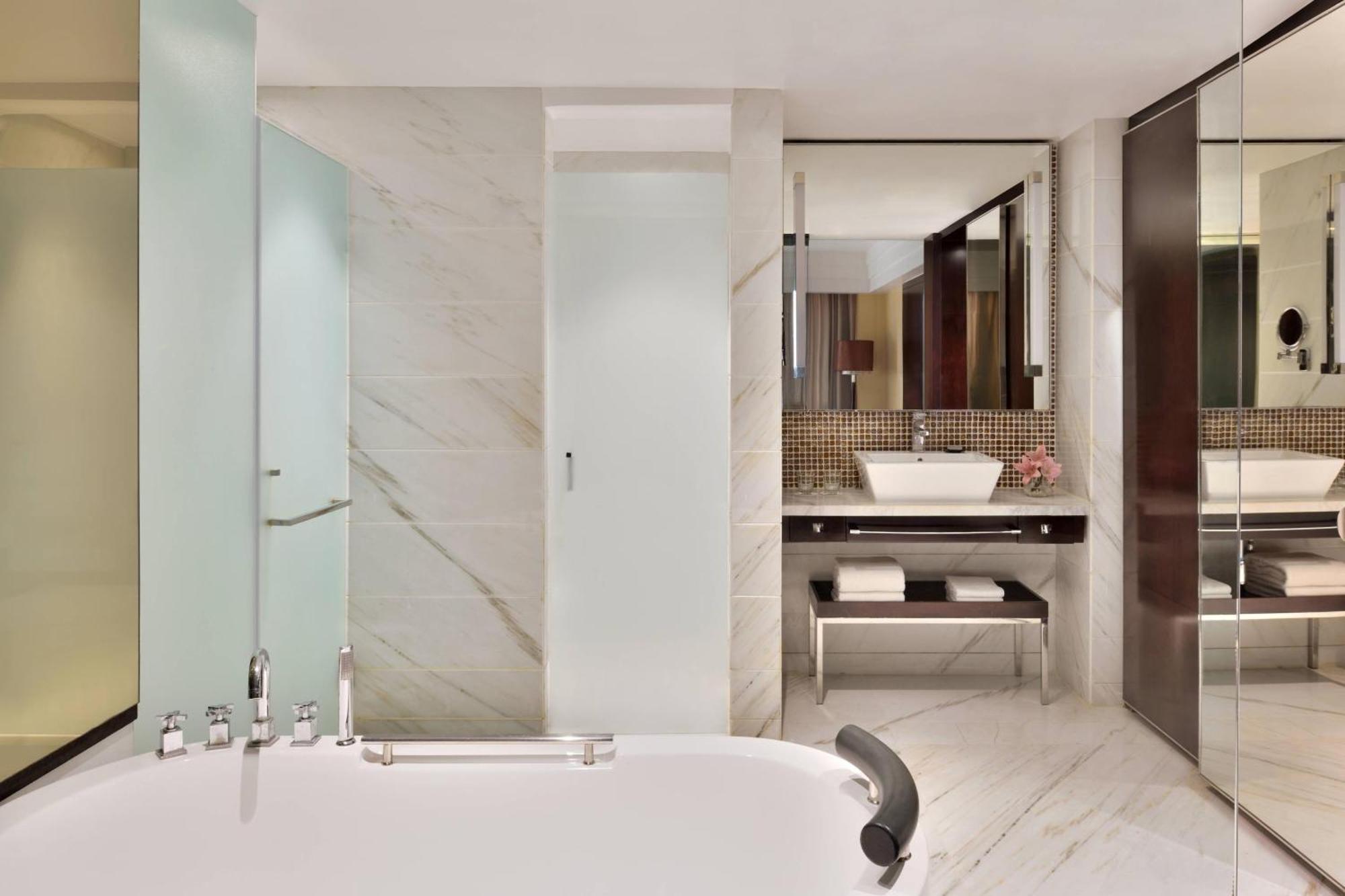فندق جايبور ماريوت المظهر الخارجي الصورة Bathroom